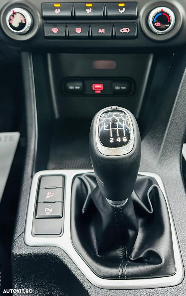 Kia Sportage 1.6 GDI 2WD Attract - 23