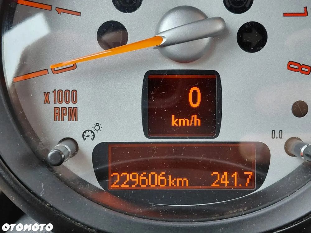 MINI Cooper Highgate - 10