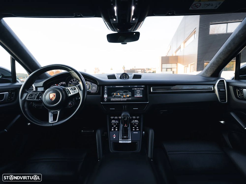 Porsche Cayenne Coupé Turbo S E-Hybrid - 13