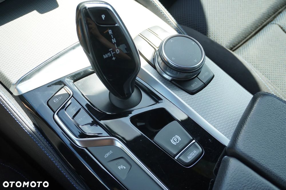 BMW Seria 5 530e iPerformance GPF M Sport sport - 20