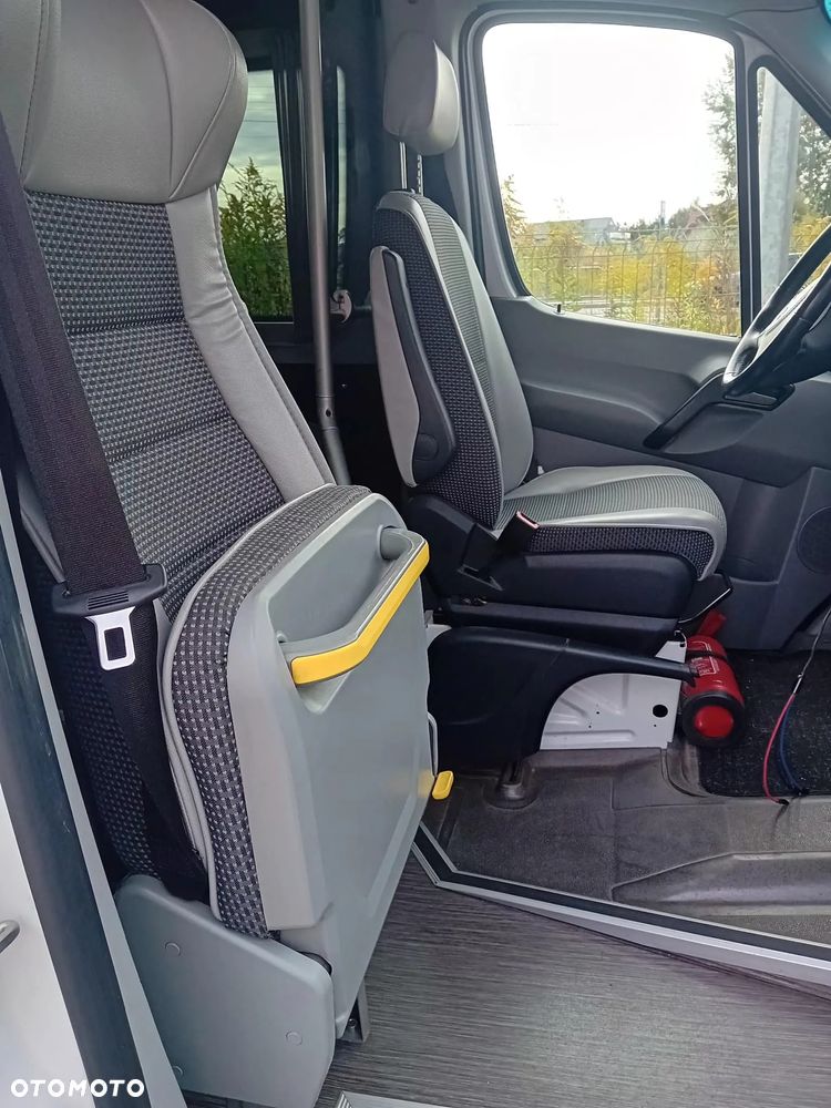 Mercedes-Benz 519 CDI - 7