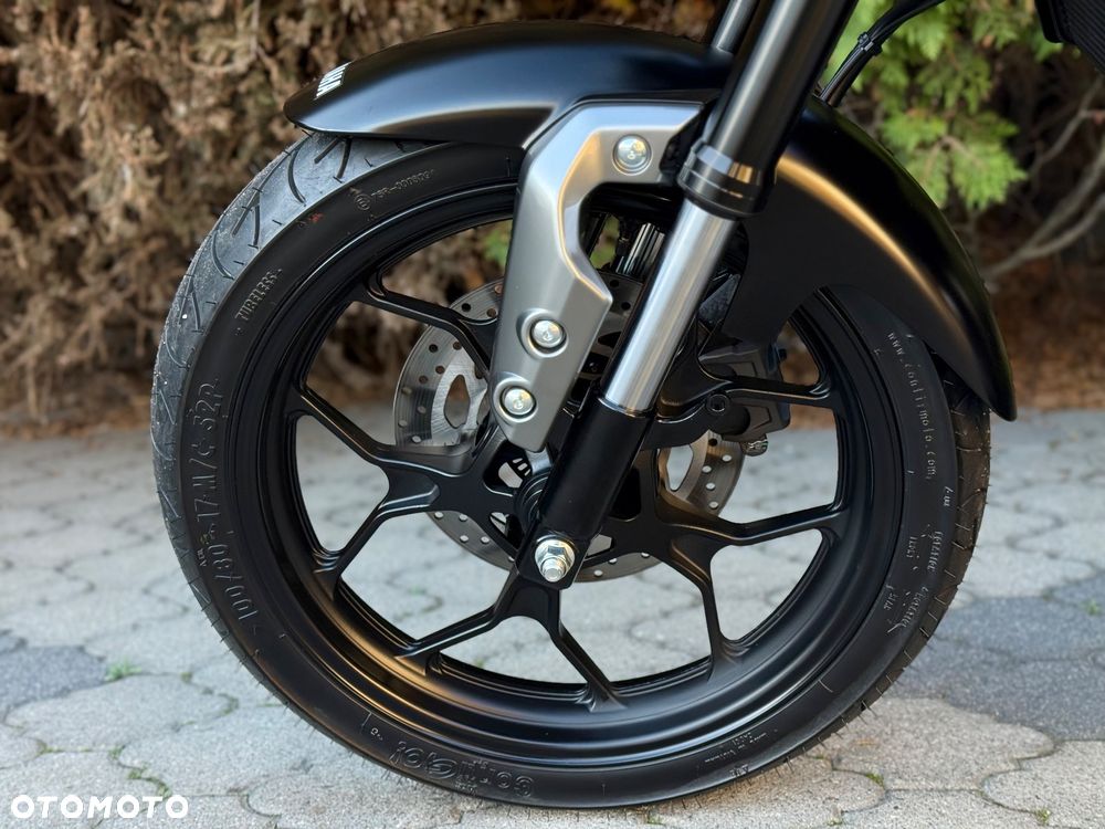 Yamaha XSR - 26