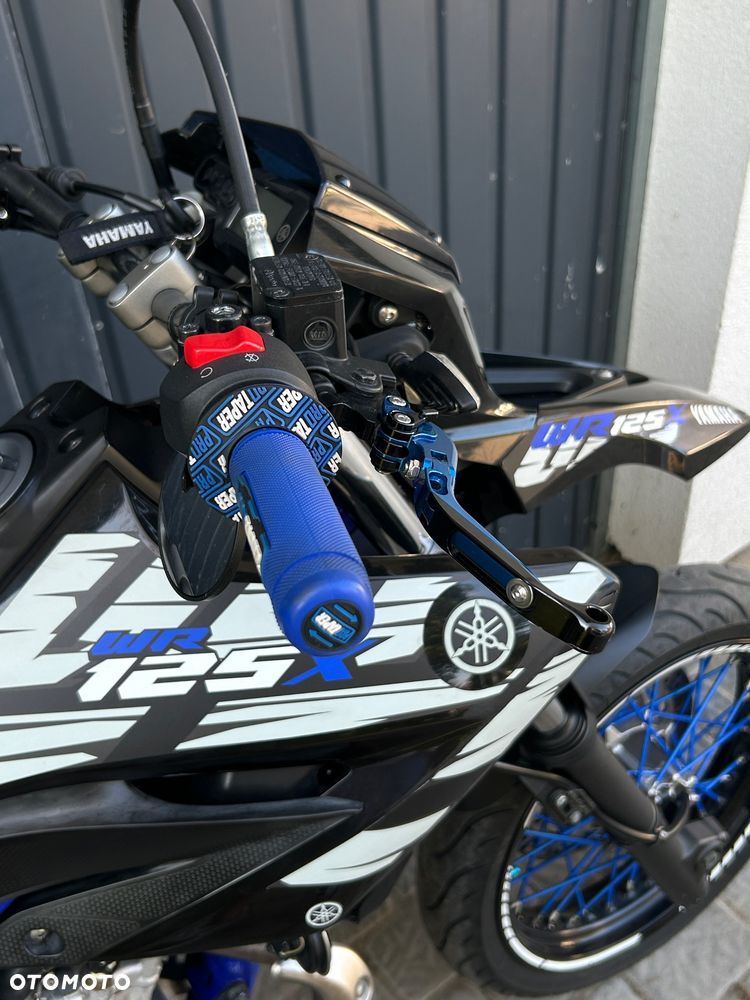 Yamaha WR - 12