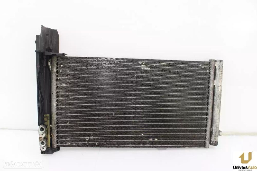 CONDENSADOR / RADIADOR AR CONDICIONADO BMW 1 2009 - - 4