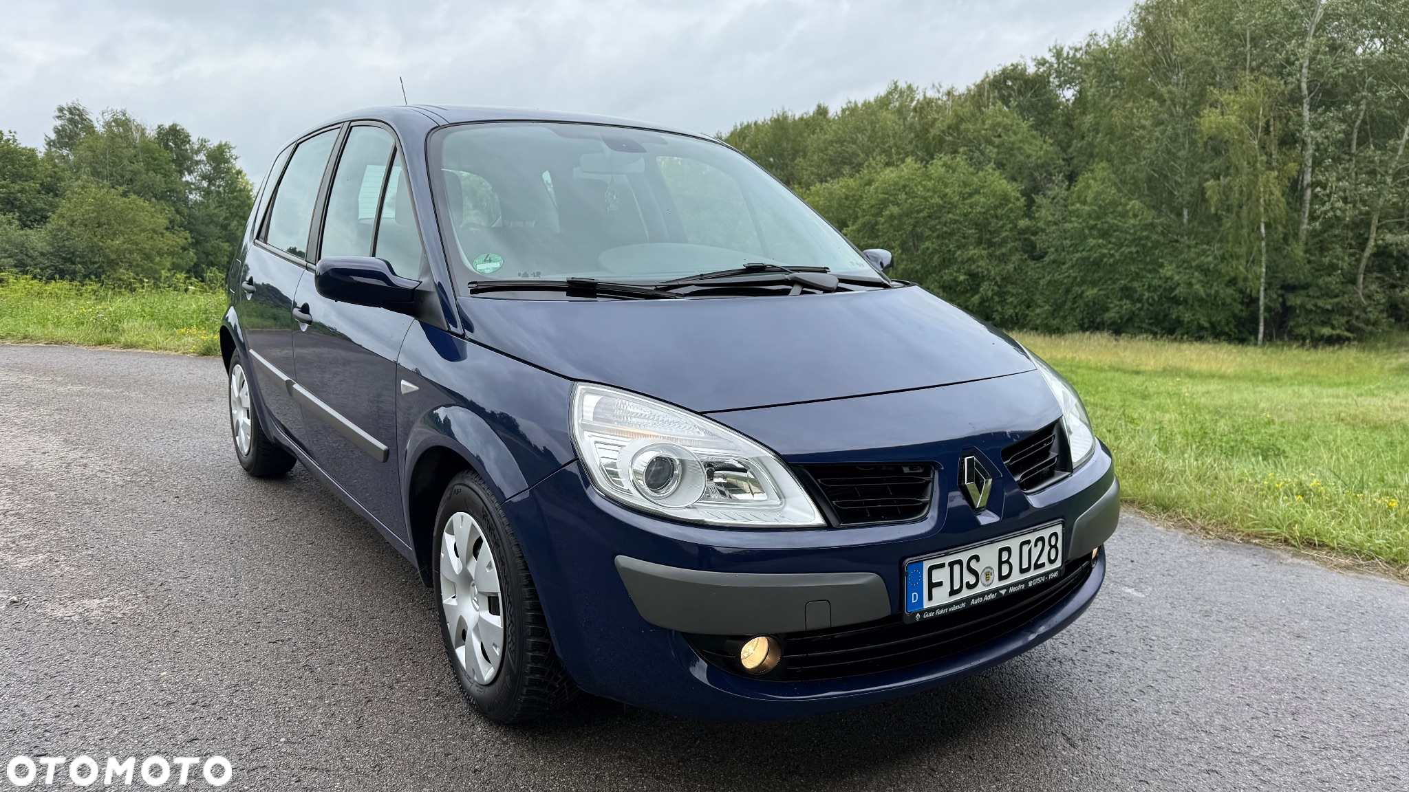 Renault Scenic 1.6 16V Emotion - 3