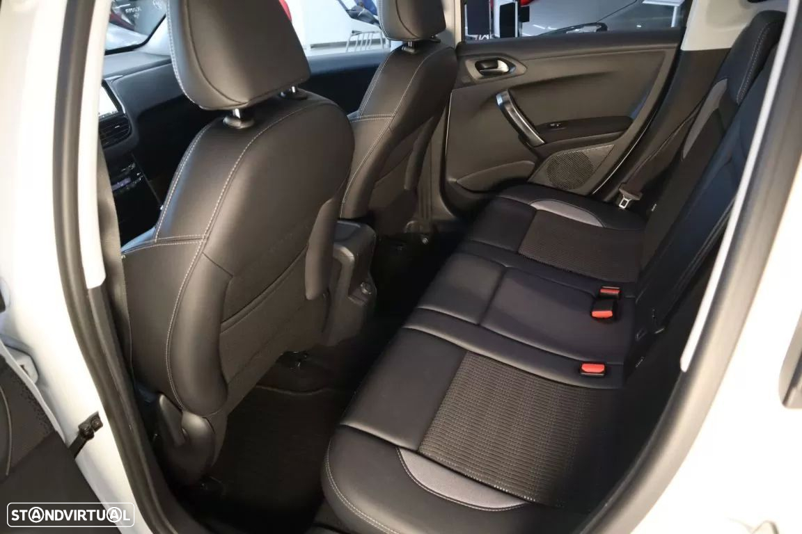 Peugeot 2008 1.6 e-HDi Allure 2-Tronic - 18