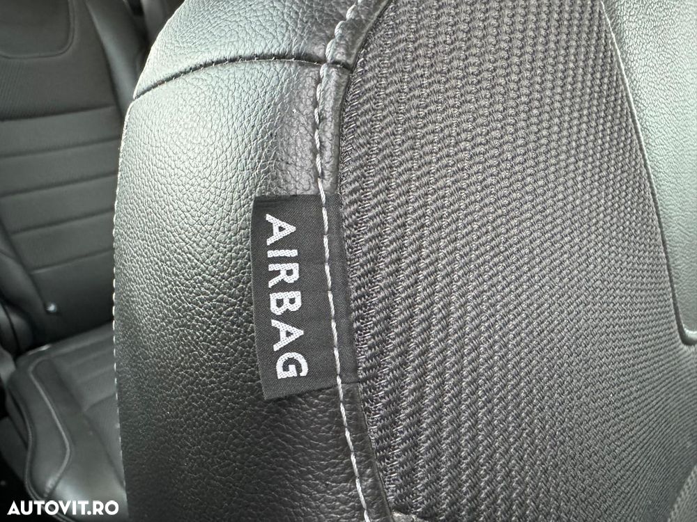 Ford Kuga 1.6 EcoBoost 2x4 Titanium - 28