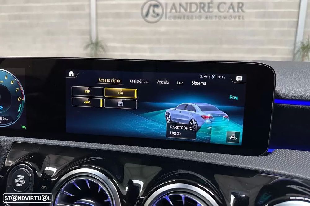 Mercedes-Benz A 250 Limousine e 8G-DCT AMG Line - 29