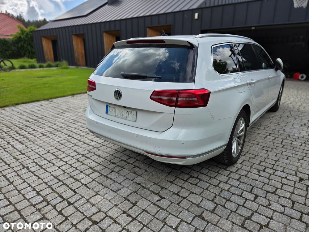 Volkswagen Passat 2.0 TDI SCR Highline DSG - 2