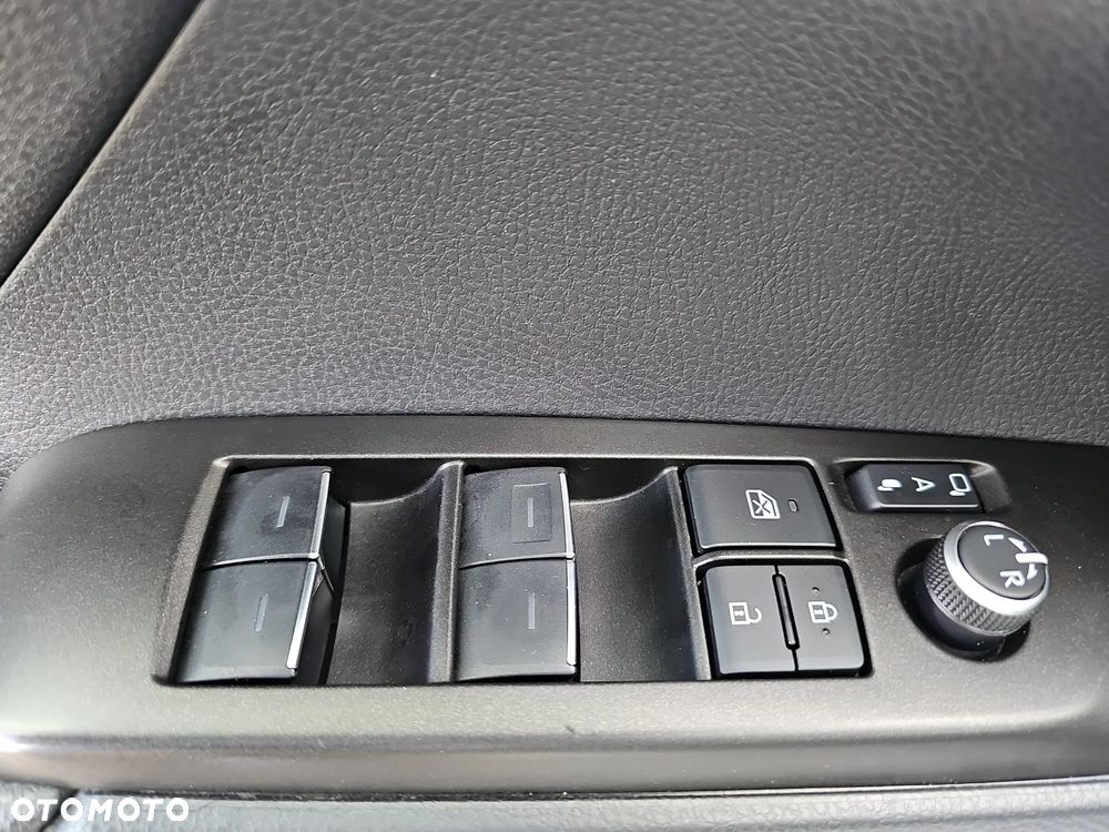 Toyota Camry 2.5 Hybrid Prestige CVT - 16
