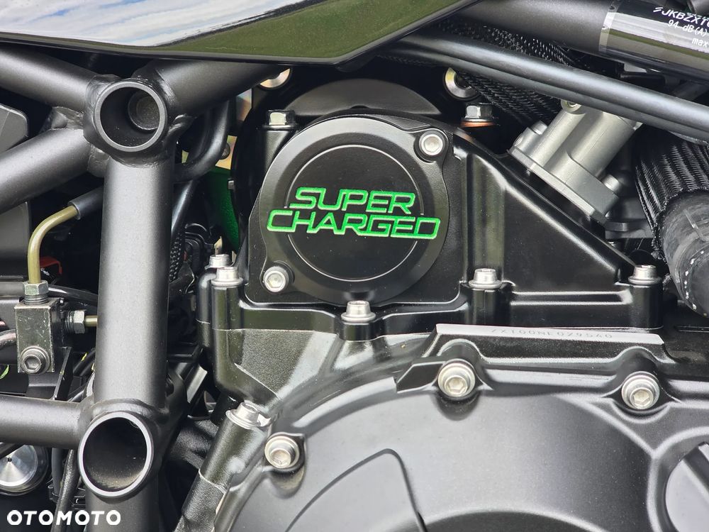 Kawasaki Ninja H2 SX - 17