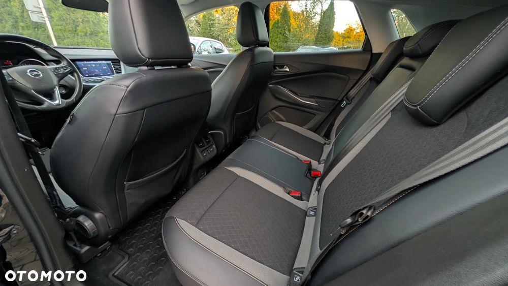 Opel Grandland X - 17