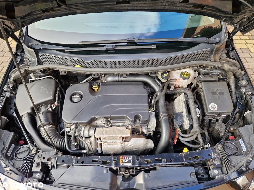 Opel Astra 1.4 T Enjoy - 32