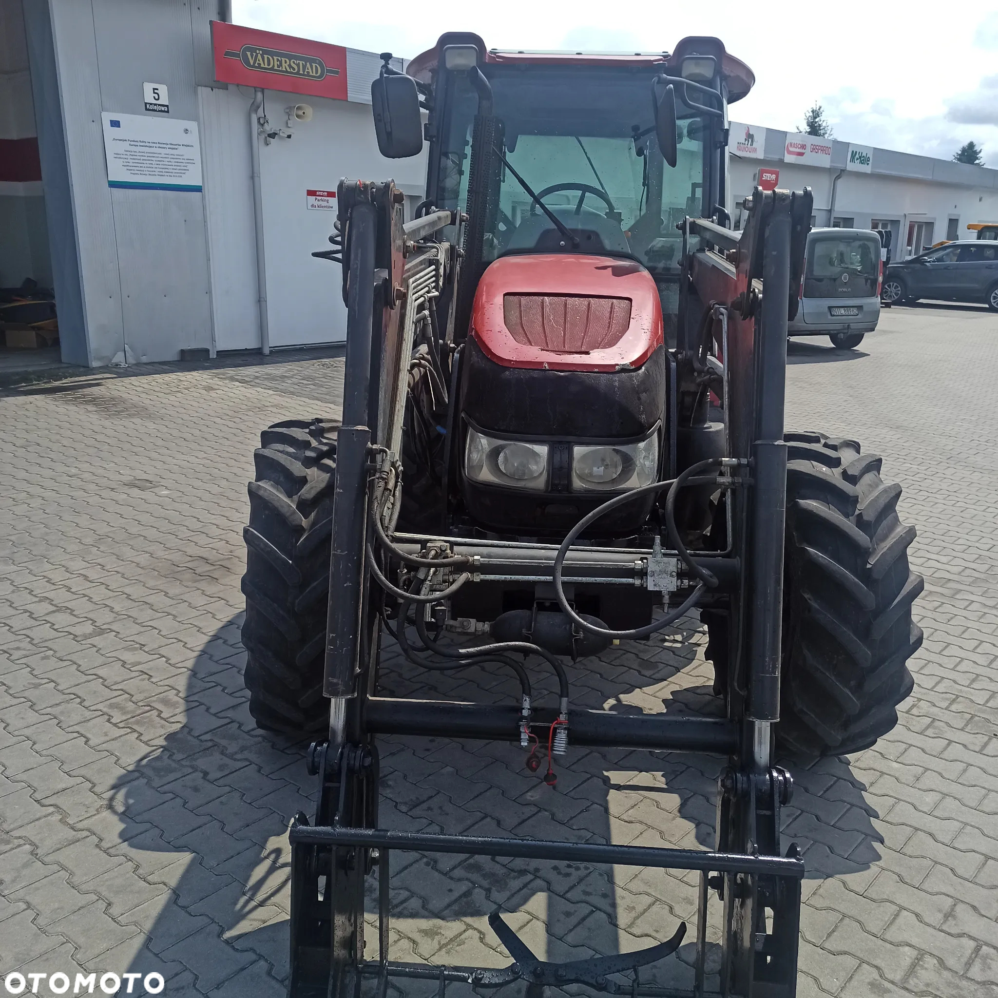 Case IH Farmal 85A - 8