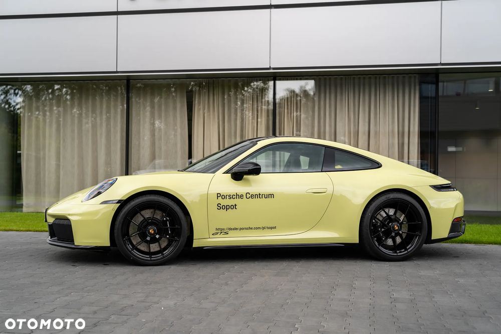 Porsche 911 Carrera T-Hybrid 4 GTS - 4