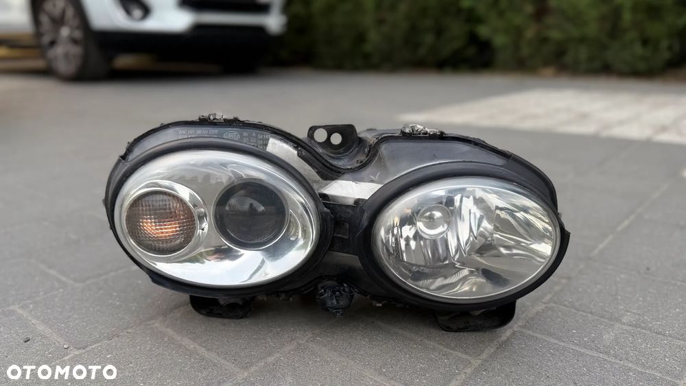 Lampa XENON JAGUAR X-TYPE X400 REFLEKTOR PRAWY 1X43-13W029-FJ HELLA Xtype x400 prawa 5dv008290 - 2