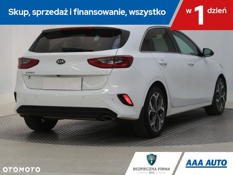 Kia Ceed - 7