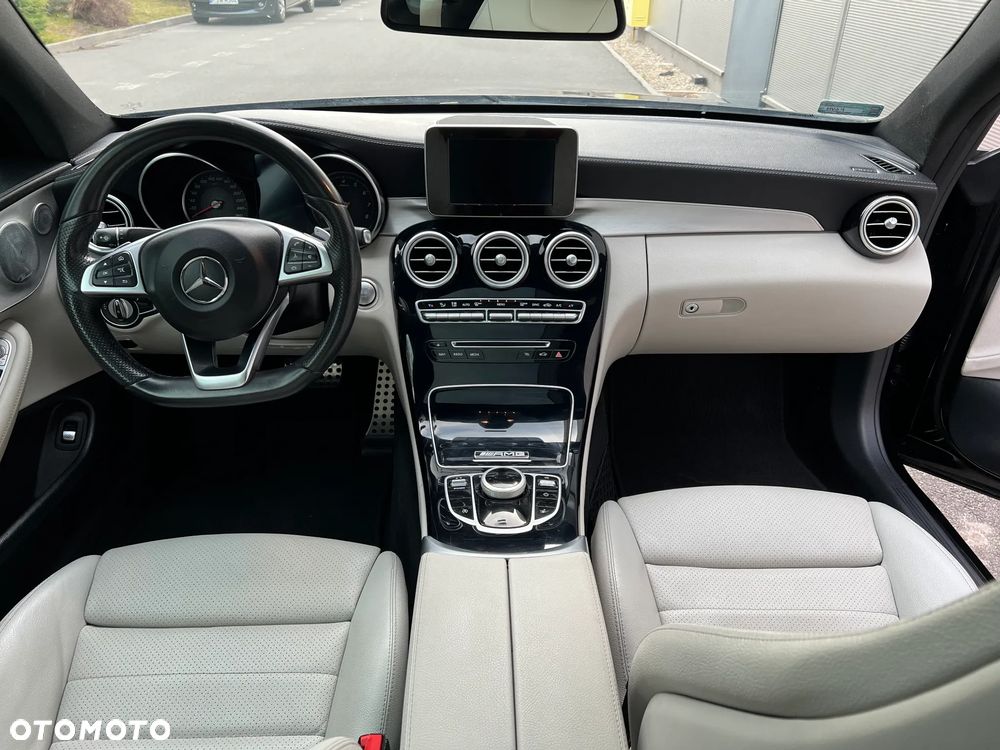 Mercedes-Benz Klasa C 300 7G-TRONIC AMG Line - 16