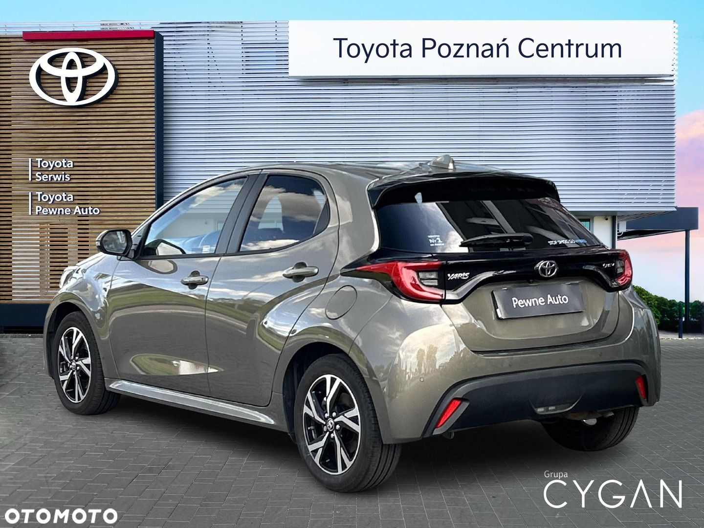 Toyota Yaris Hybrid 1.5 Style - 3
