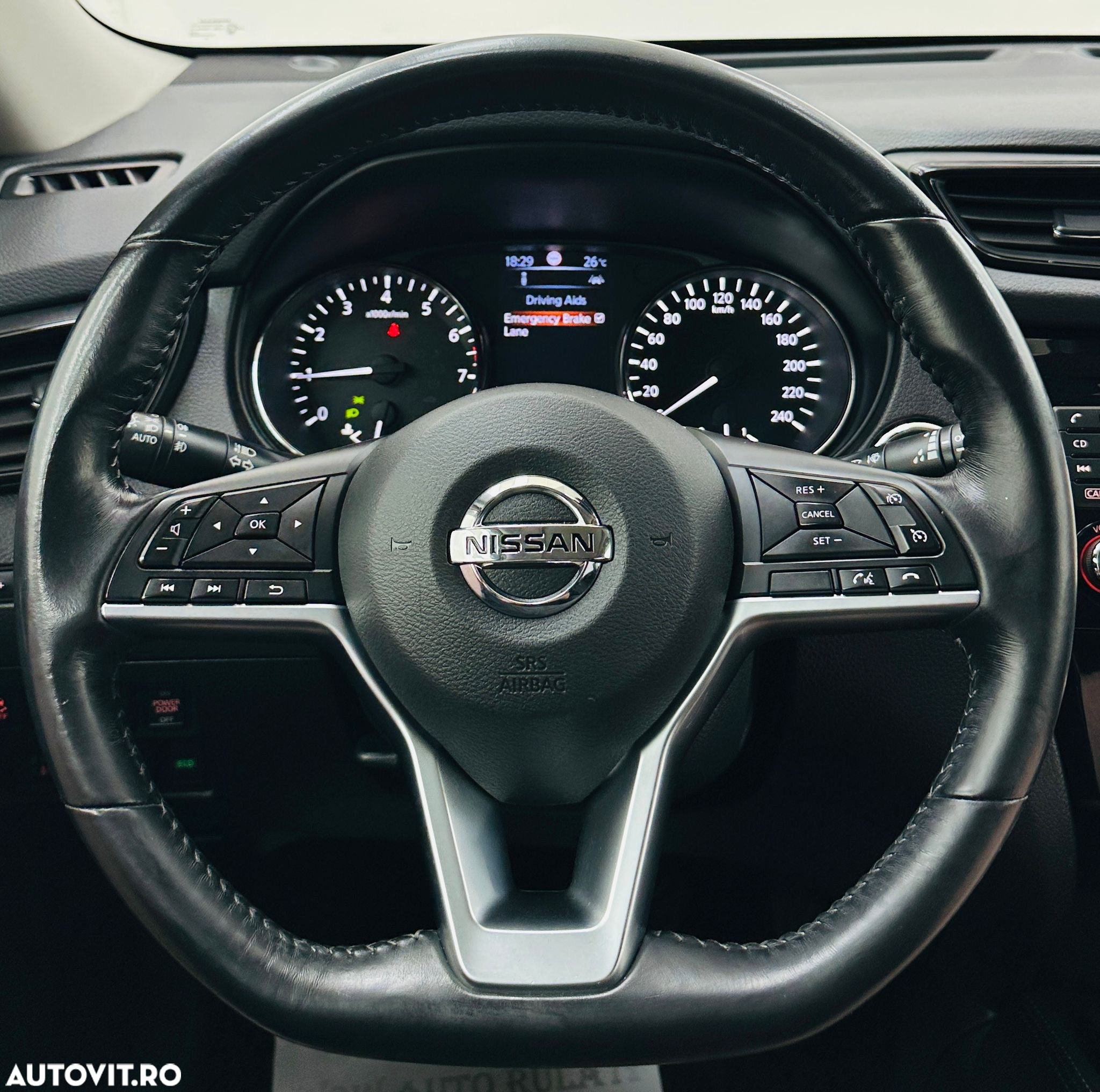 Nissan X-Trail - 39