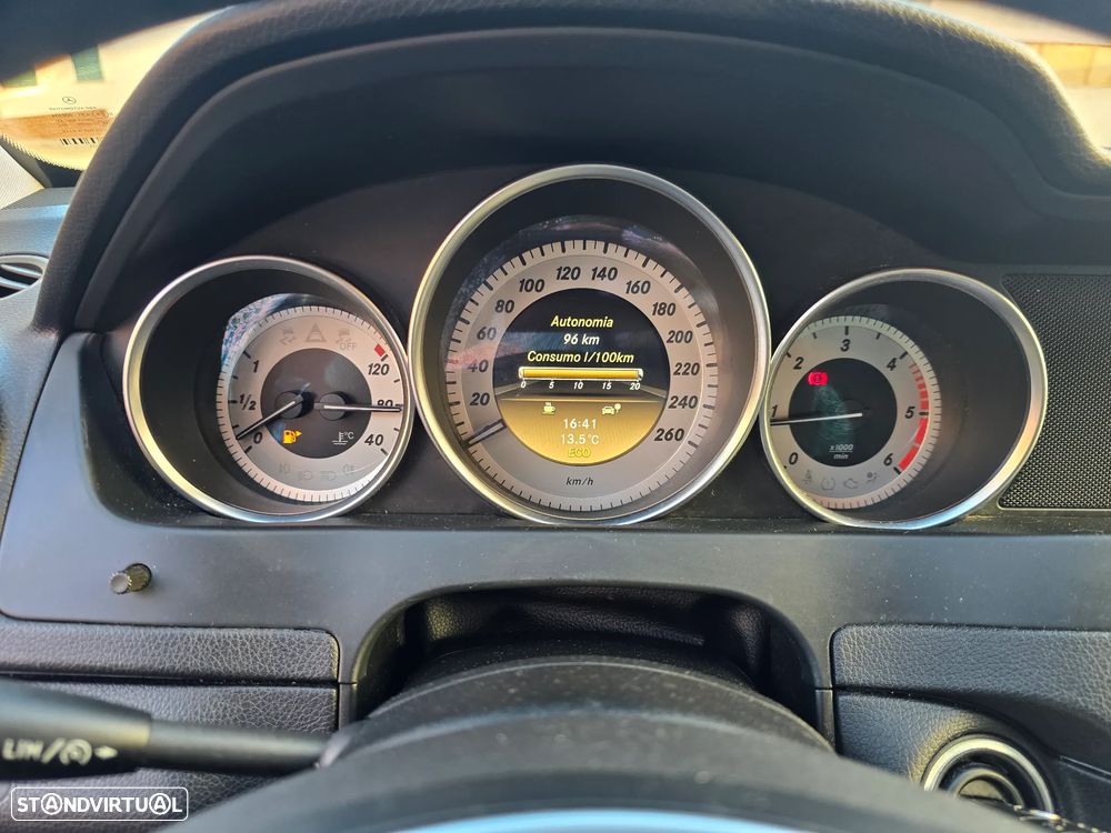 Mercedes-Benz C 220 - 13