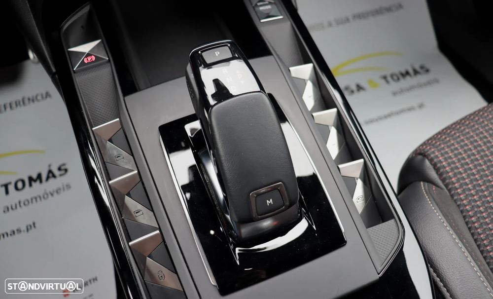 DS DS3 Crossback PureTech 130 Aut. PERFORMANCE LINE + - 29