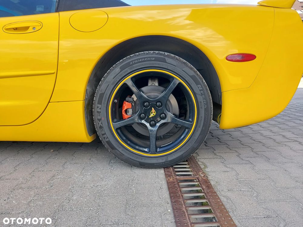 Chevrolet Corvette Convertible 5.7 - 13