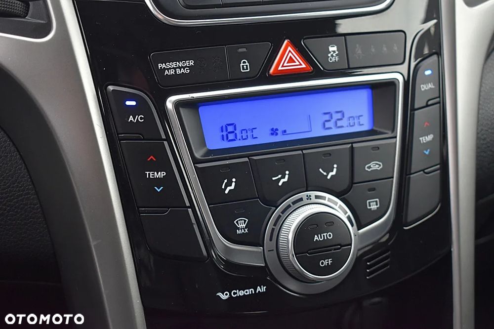 Hyundai i30 1.6 CRDI Trend - 24