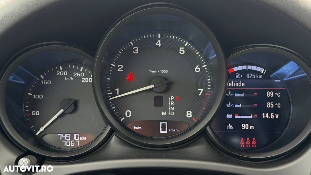 Porsche Macan Standard - 10