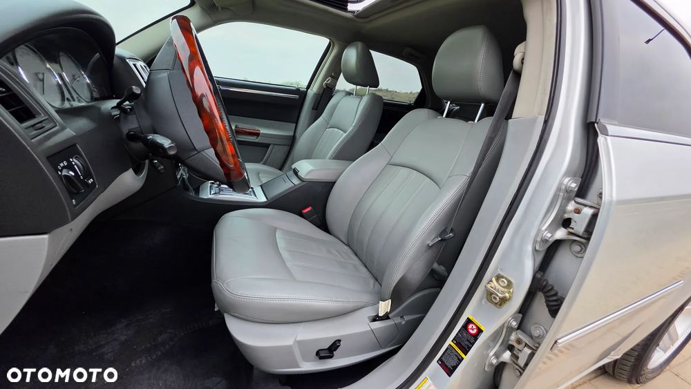 Chrysler 300C 3.0 CRD DPF Automatik - 8