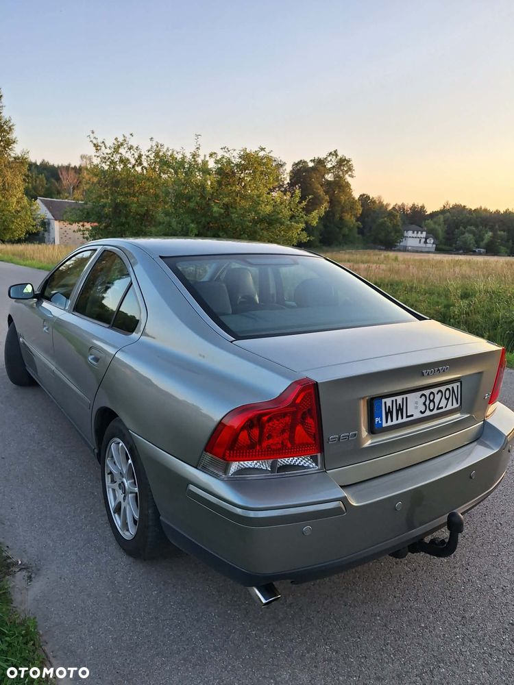 Volvo S60 2.4 Momentum - 5