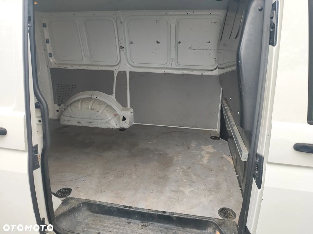 Volkswagen TRANSPORTER T6 - 12