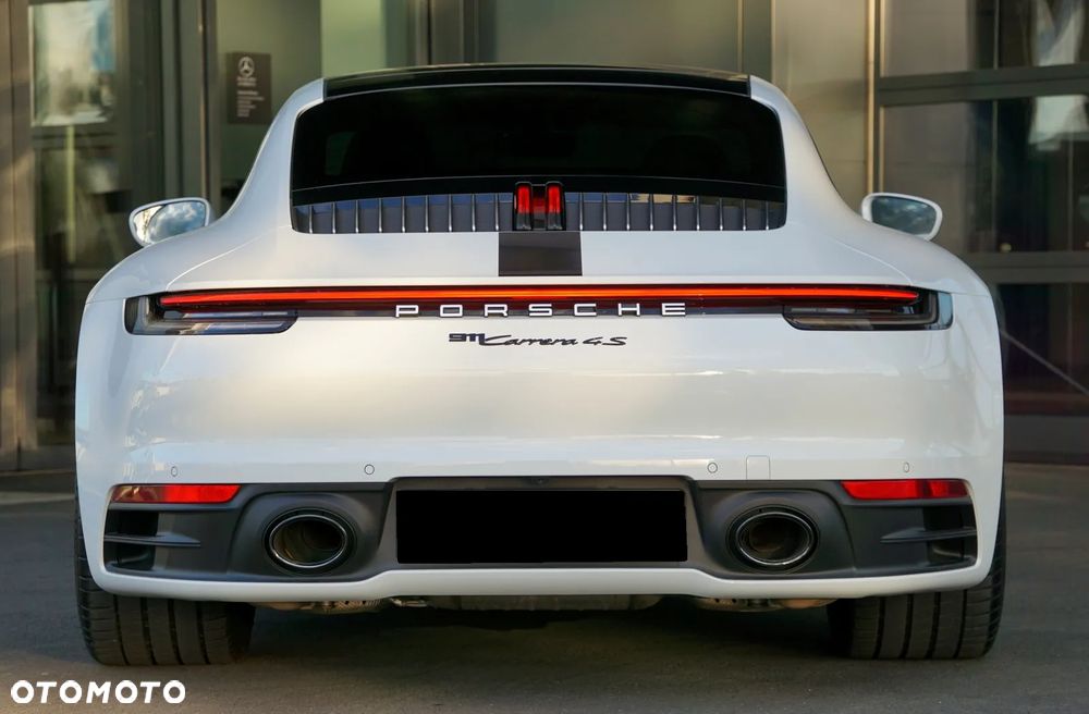 Porsche 911 Carrera 4S - 5