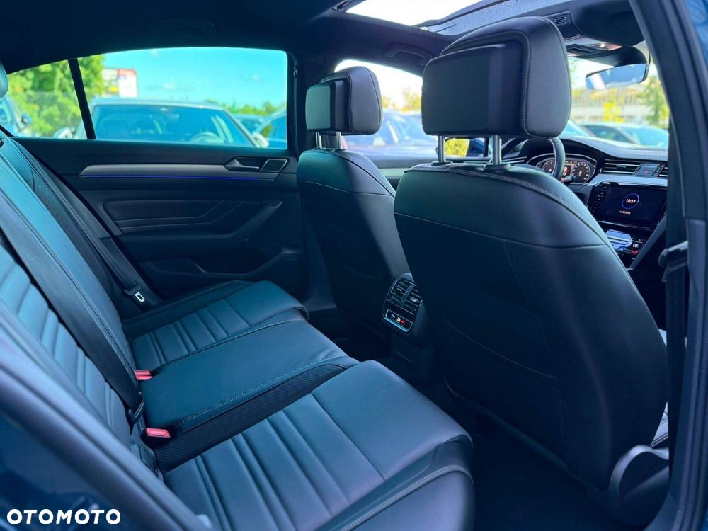 Volkswagen Passat 2.0 TDI EVO Essence DSG - 22