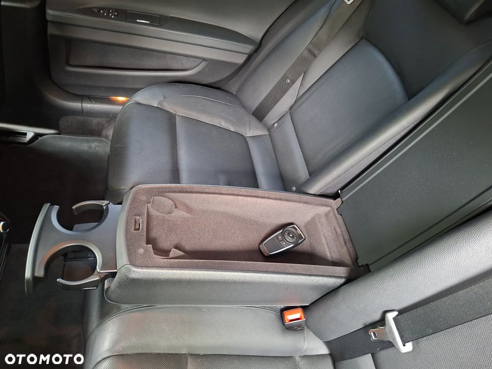 BMW Seria 7 - 23
