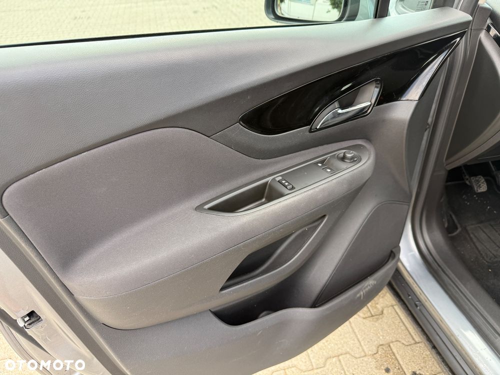 Opel Mokka X 1.6 Essentia S&S - 23