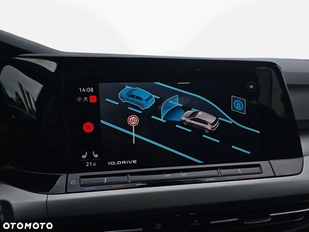 Volkswagen Golf - 28