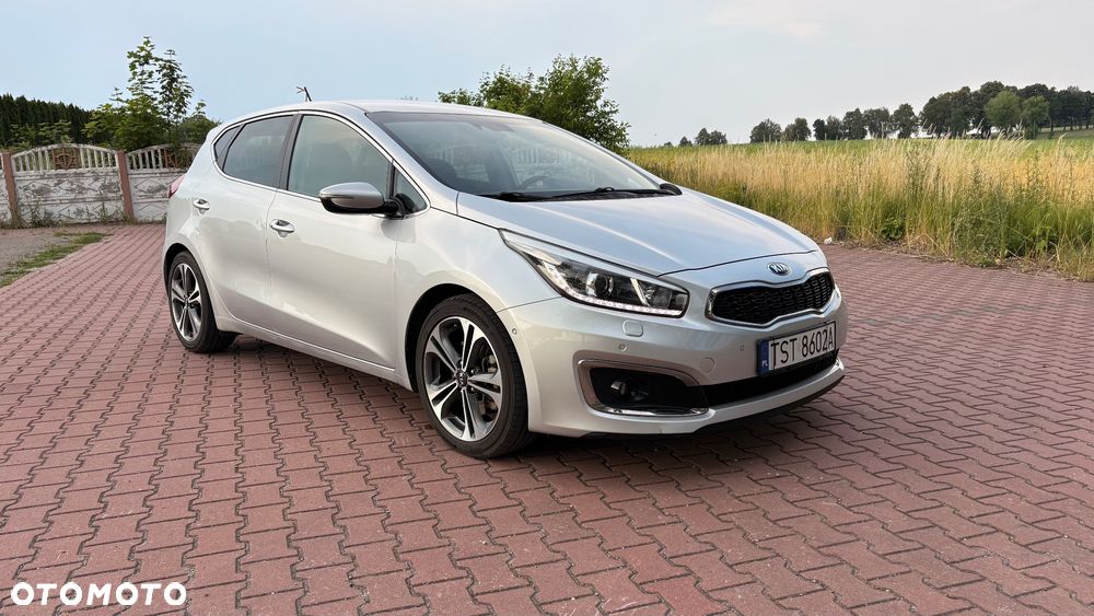 Kia Ceed 1.6 CRDi 136 ISG Platinum Edition - 8