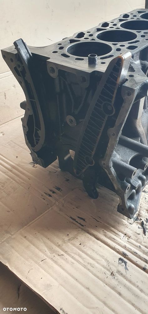Silnik blok silnika słupek dół Fiat Ducato III Transit MK7 2.2 TDCI 6C1Q-6015-AD - 6