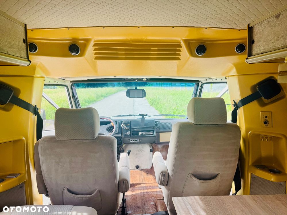 Renault Winnebago - 23