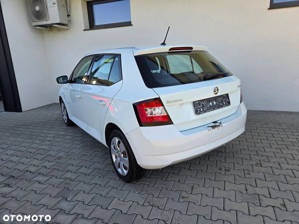 Skoda Fabia - 3
