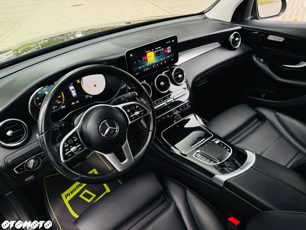 Mercedes-Benz GLC 200 d 4Matic 9G-TRONIC Edition Avantgarde - 25