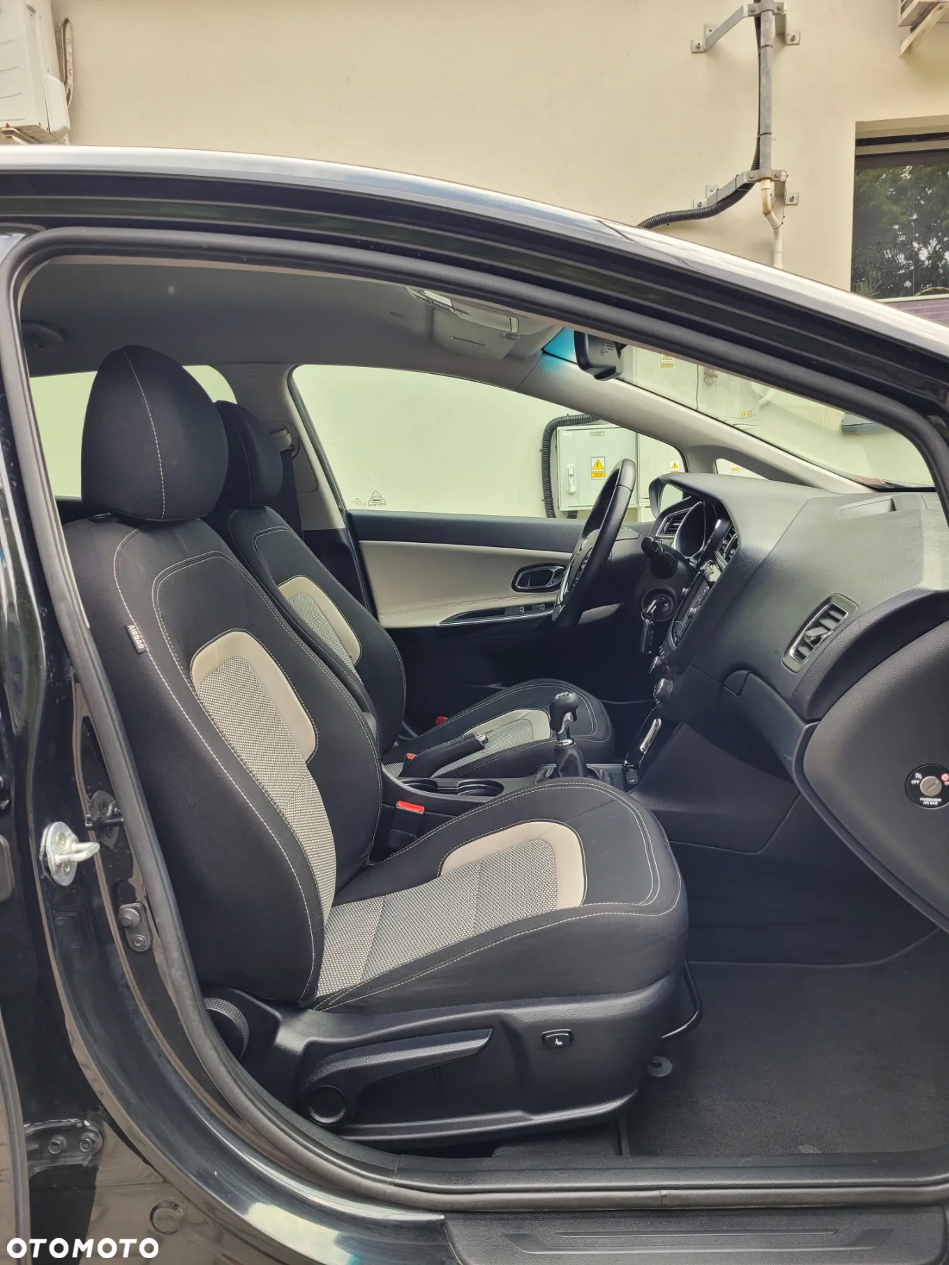 Kia Ceed 1.6 GDI SW Platinum Edition - 13