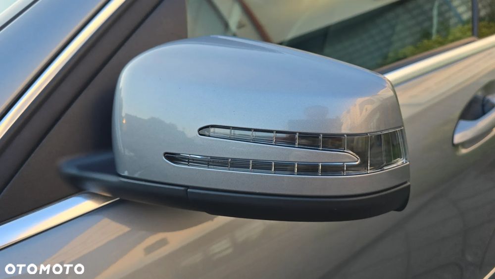 Mercedes-Benz Klasa C 180 BlueEFFICIENCY Avantgarde - 35