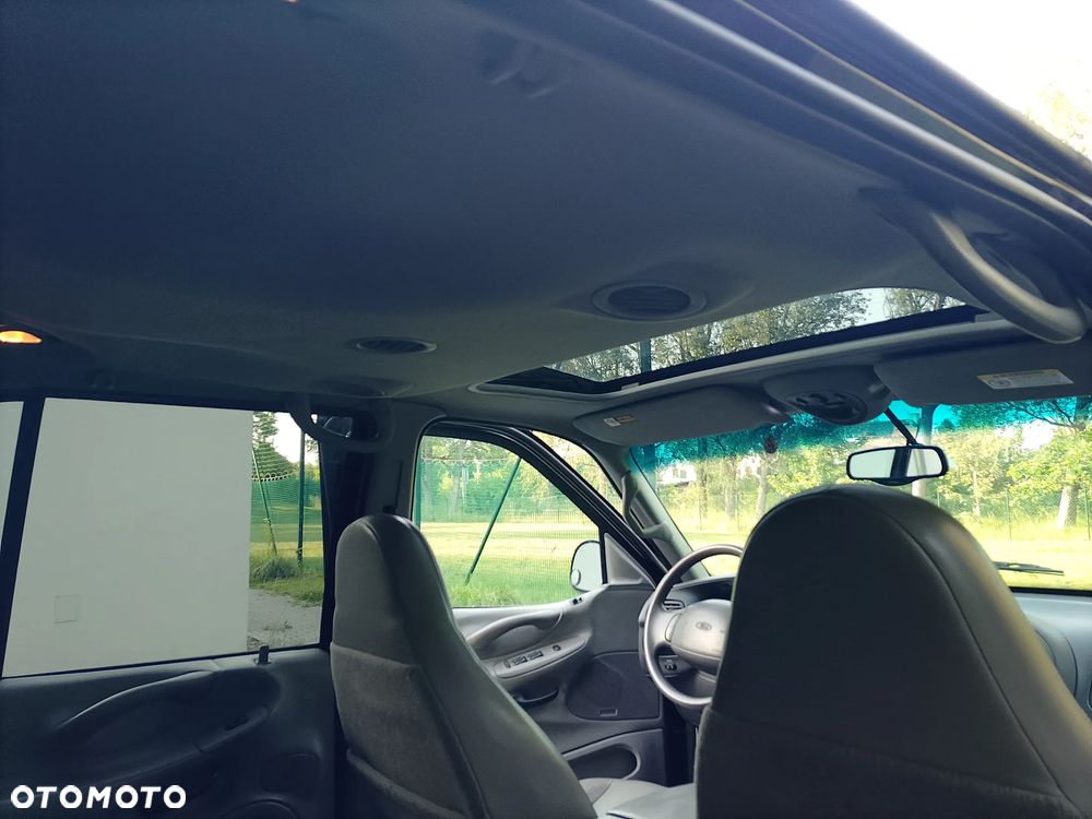 Ford Expedition 4.6 XLT 4WD - 24