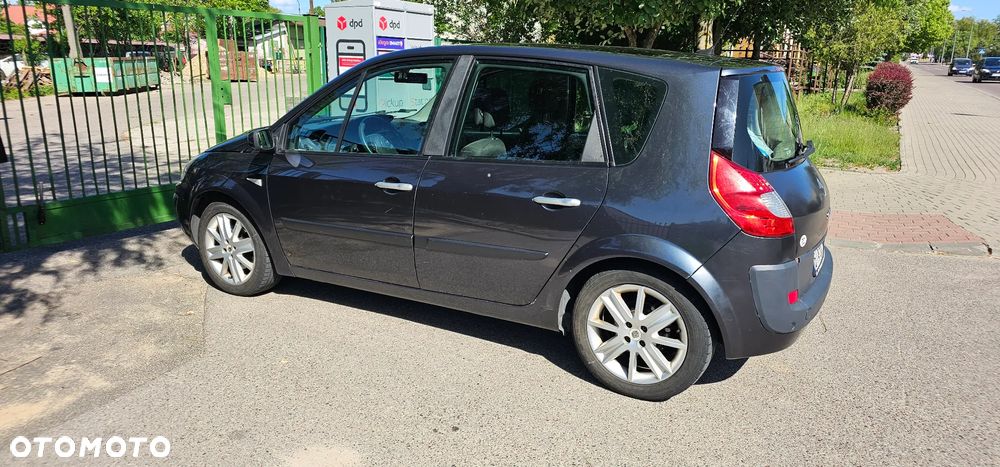 Renault Scenic 1.9 dCi Tech Run - 13