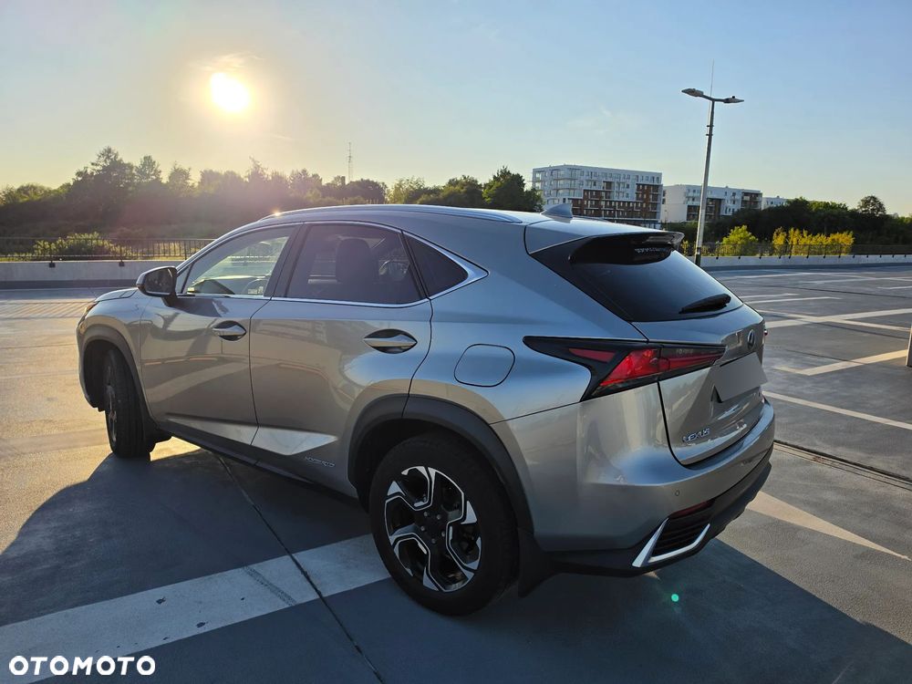 Lexus NX 300h Elegance AWD - 3