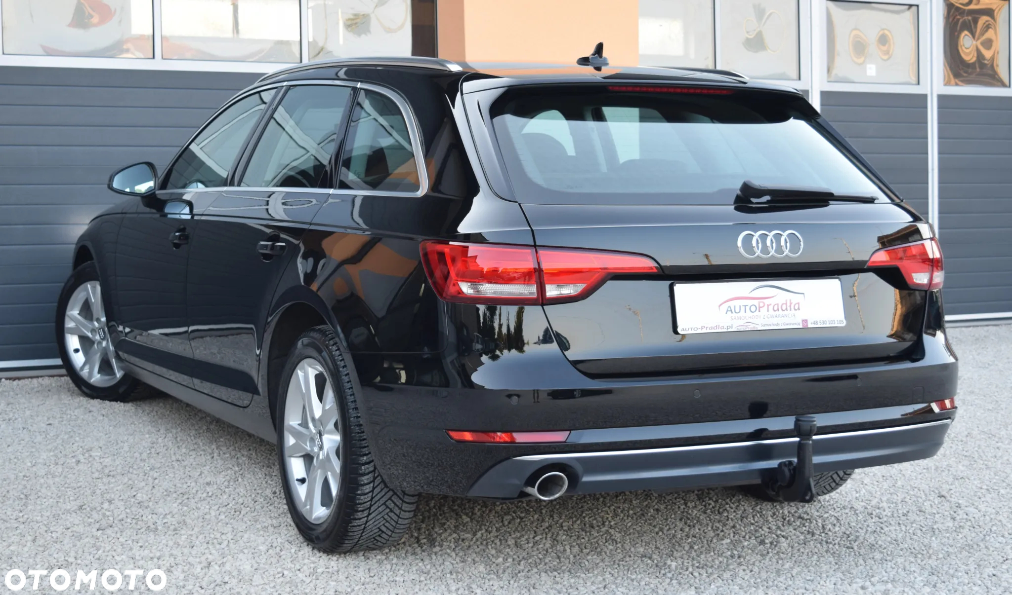 Audi A4 Avant 2.0 TDI Design - 16