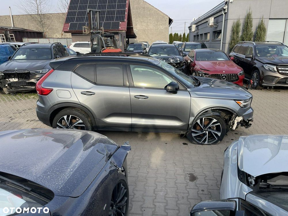 Volvo XC 40 T5 AWD Geartronic R-Design - 5