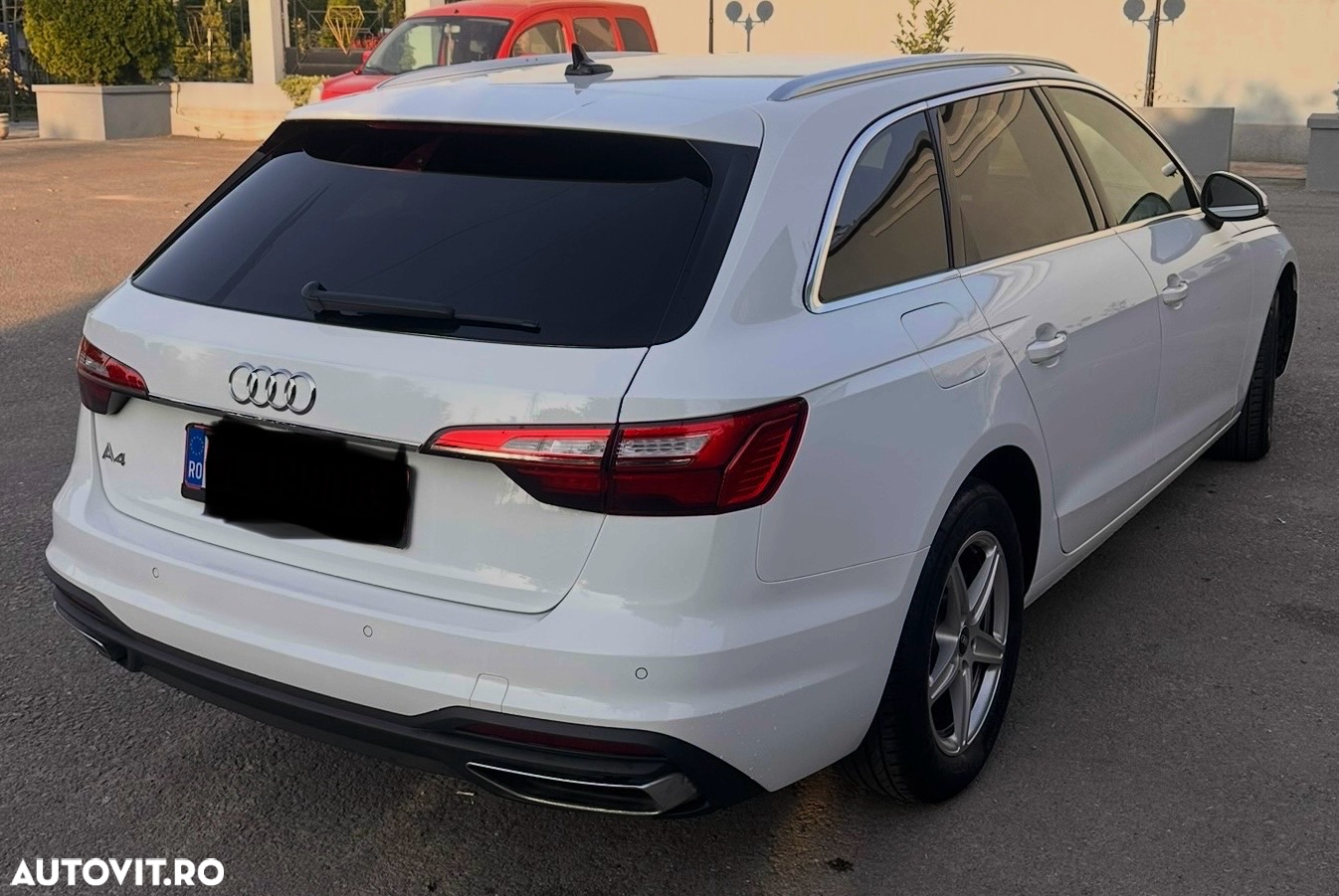 Audi A4 Avant 2.0 30 TDI S tronic MHEV Basic - 5